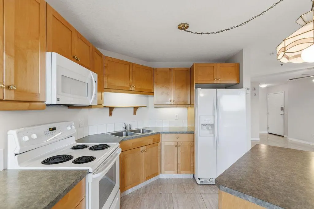 1112 Valleyview Park SE #112