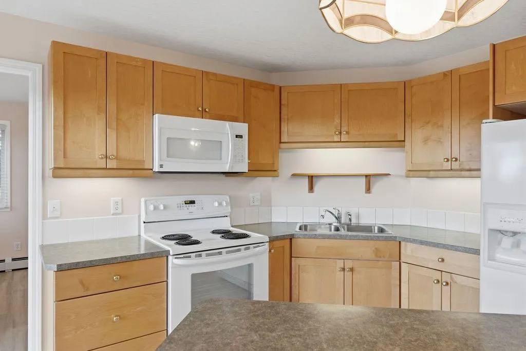 1112 Valleyview Park SE #112