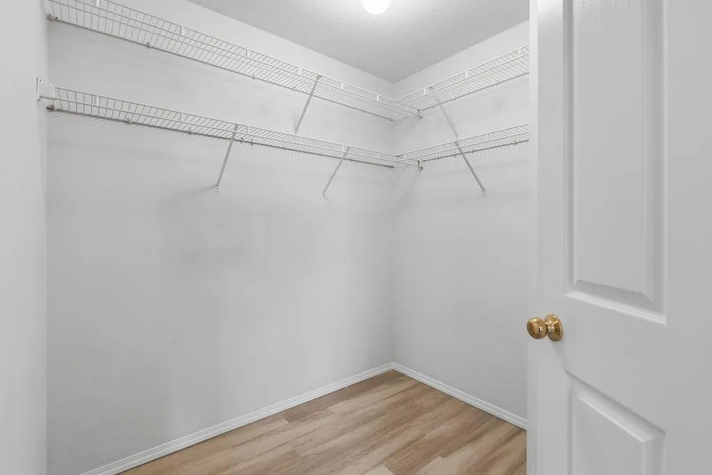 1112 Valleyview Park SE #112