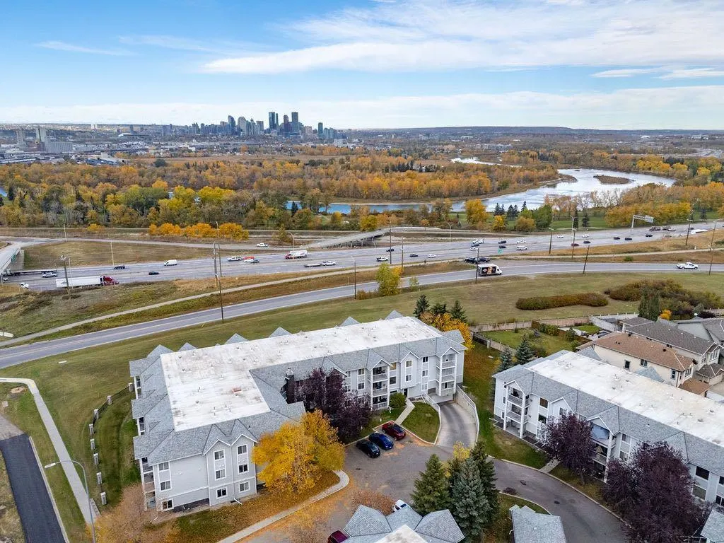 1112 Valleyview Park SE #112