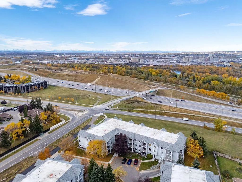 1112 Valleyview Park SE #112
