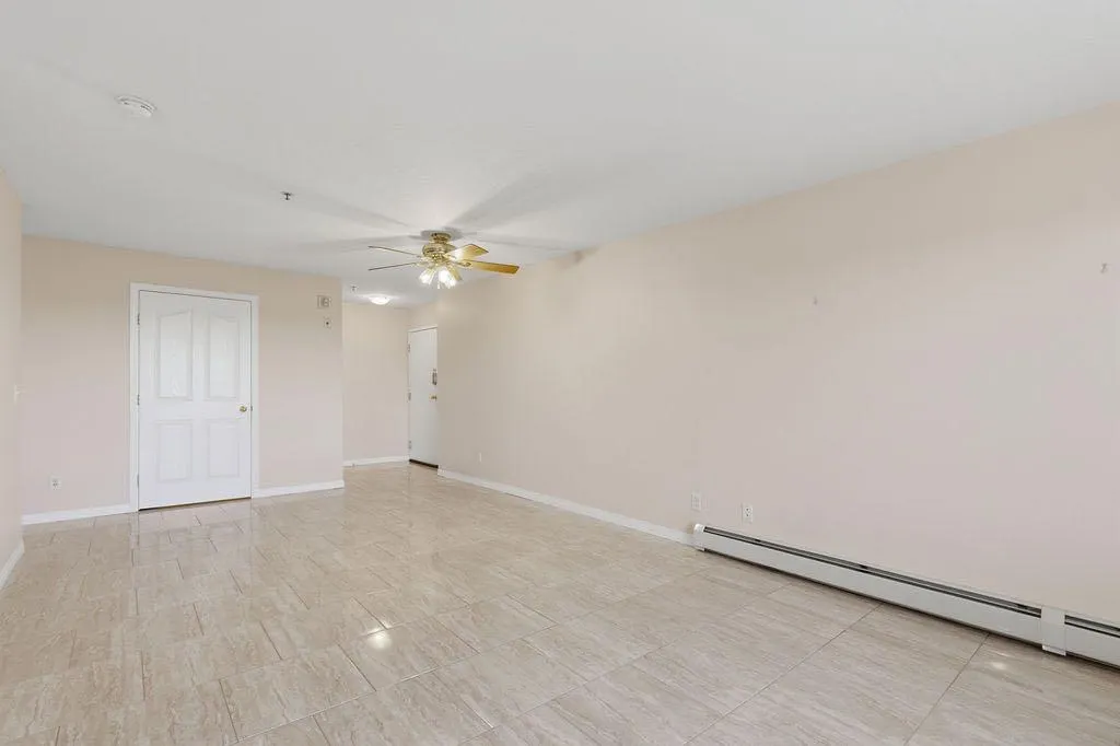 1112 Valleyview Park SE #112