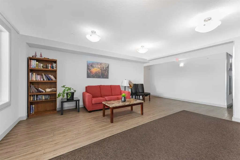 195 Kincora Glen Road NW #423