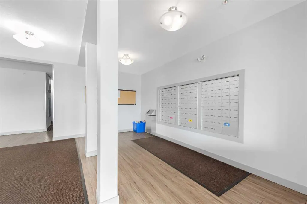 195 Kincora Glen Road NW #423