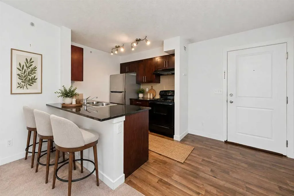 195 Kincora Glen Road NW #423