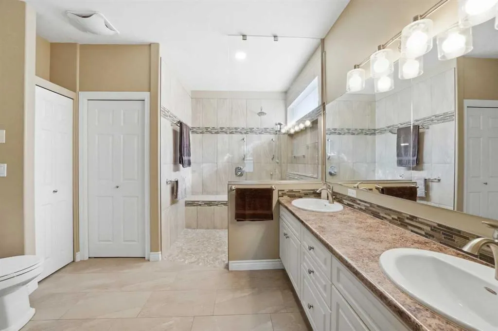 8 Drever Close