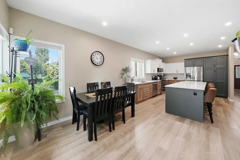 8 Drever Close