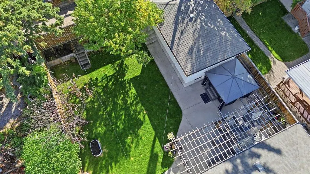 4011 25 Avenue SW