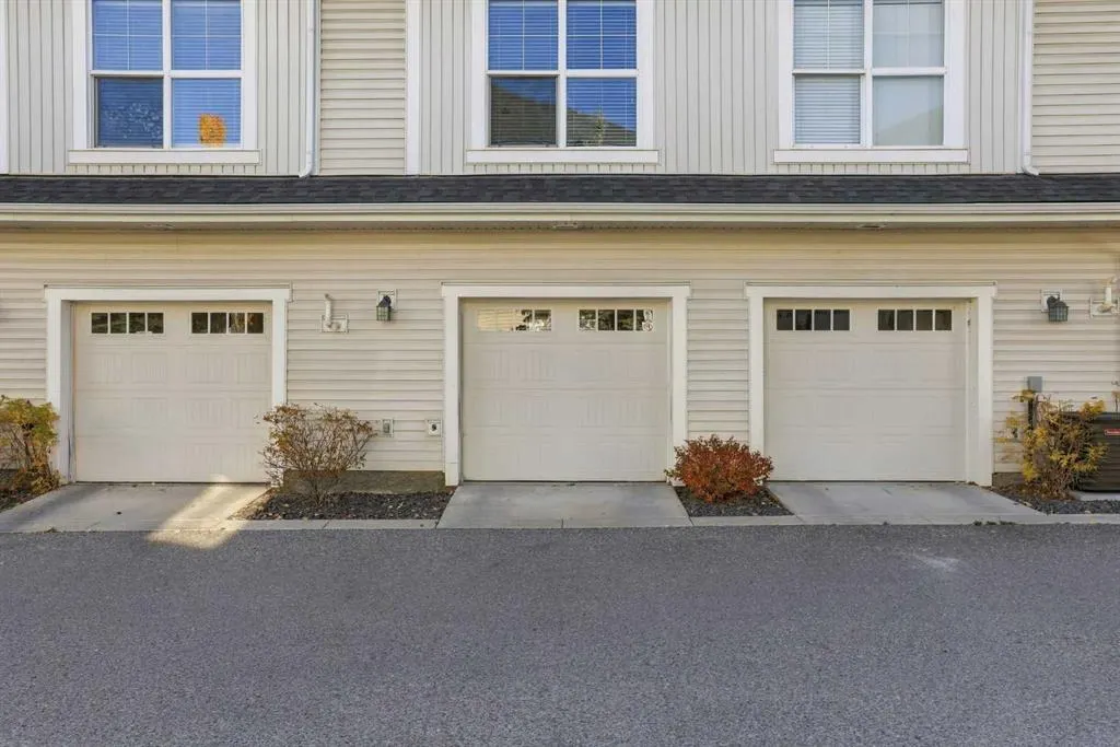 78 New Brighton Landing SE