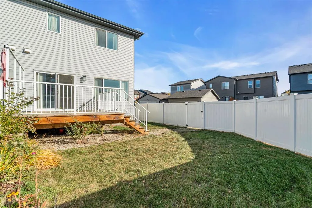 91 Walcrest Way SE