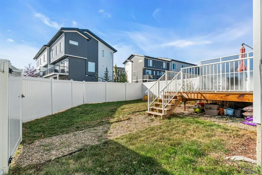 91 Walcrest Way SE