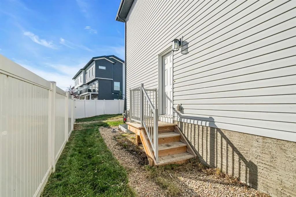 91 Walcrest Way SE