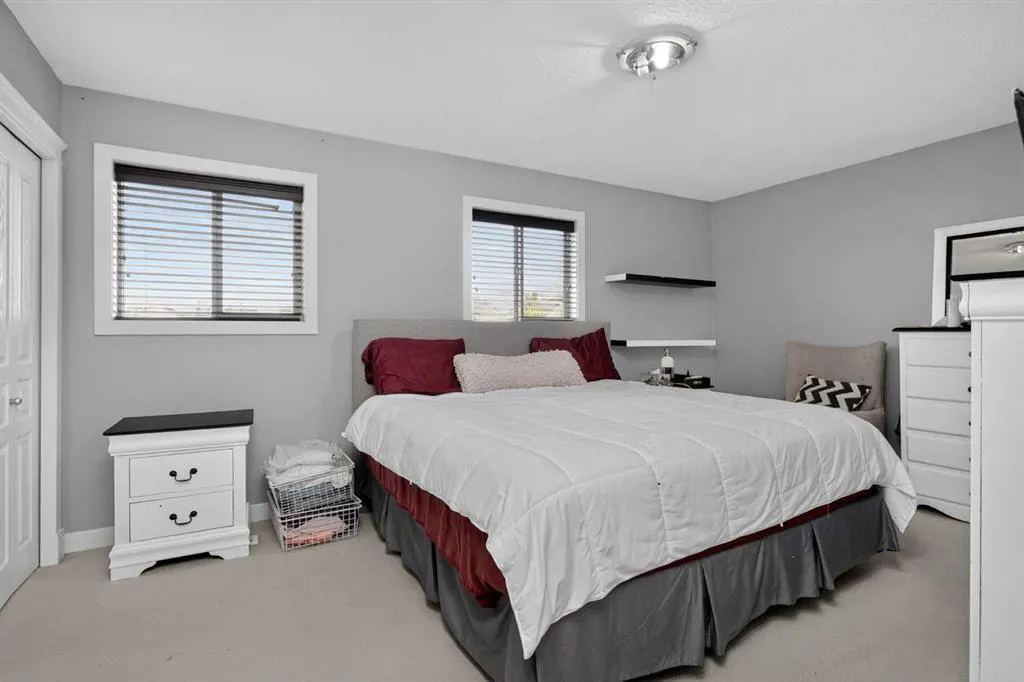 202 Bayside Point SW