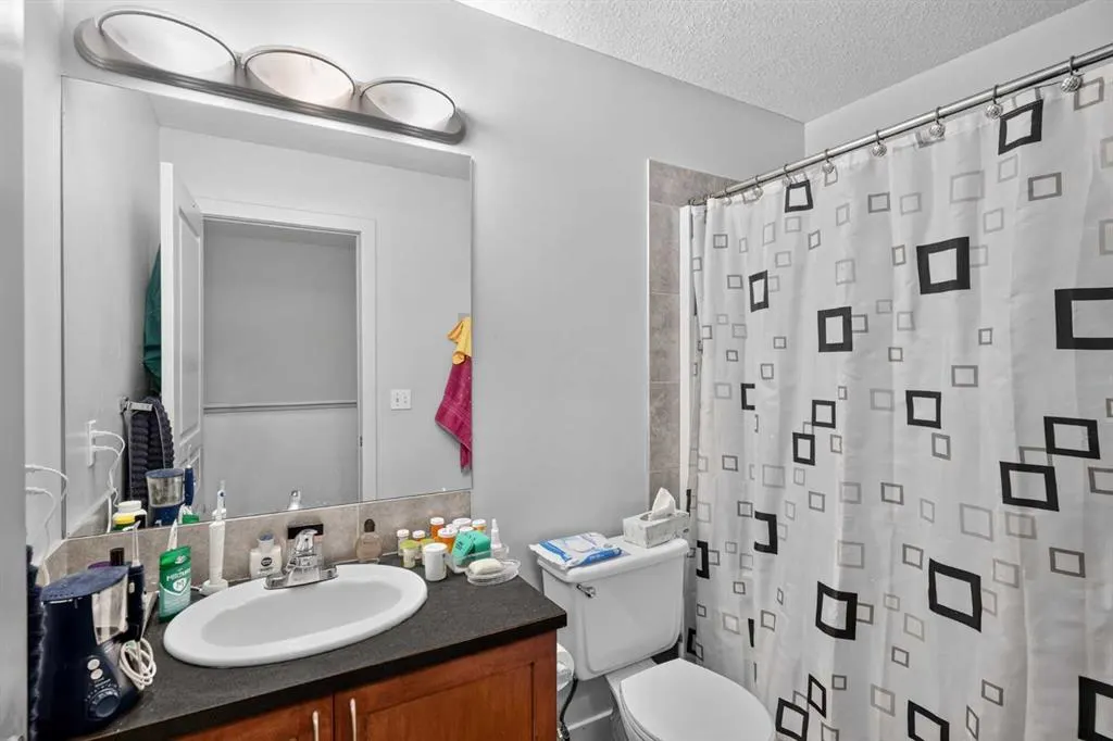 202 Bayside Point SW