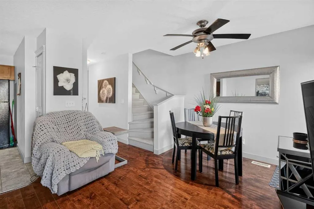 202 Bayside Point SW