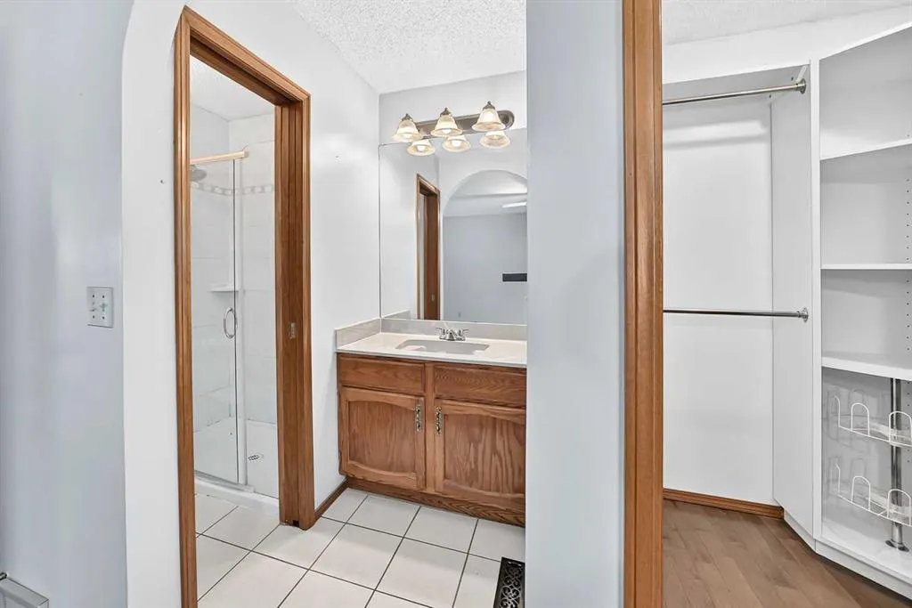 64 Edforth Crescent NW