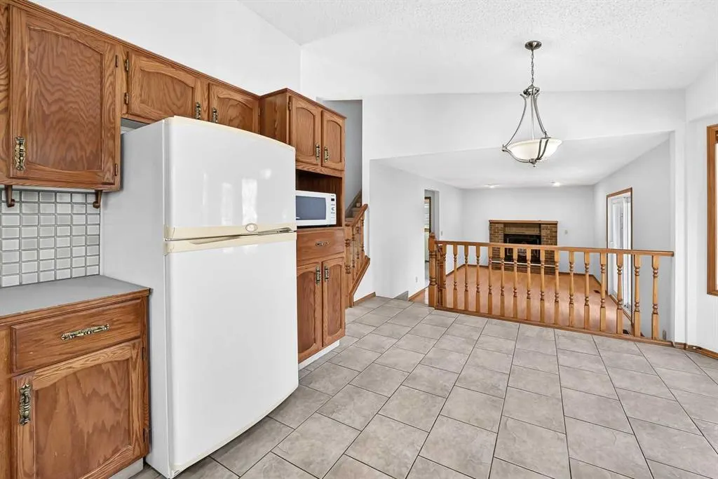 64 Edforth Crescent NW