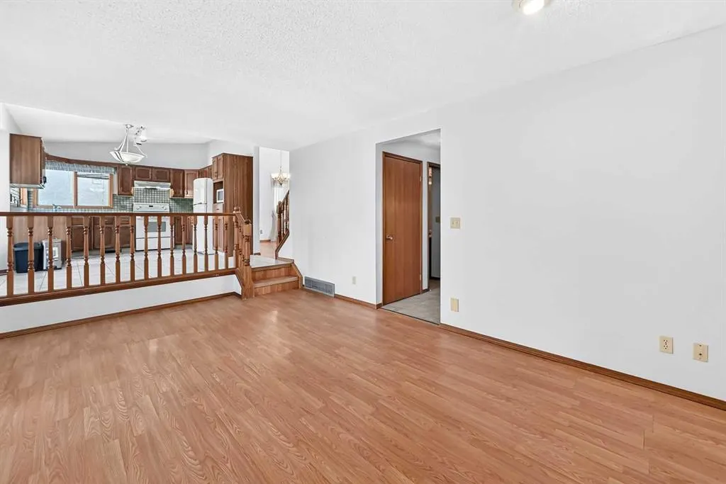 64 Edforth Crescent NW