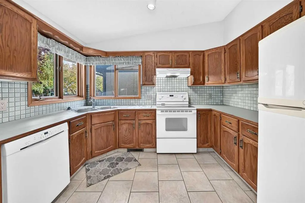 64 Edforth Crescent NW