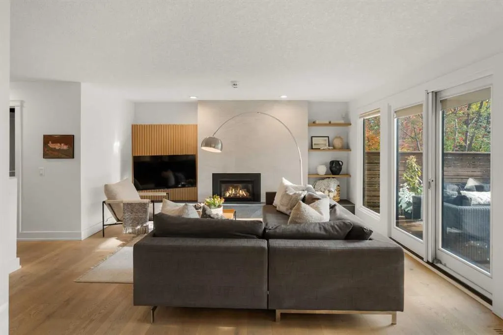 31 Canterville Bay SW