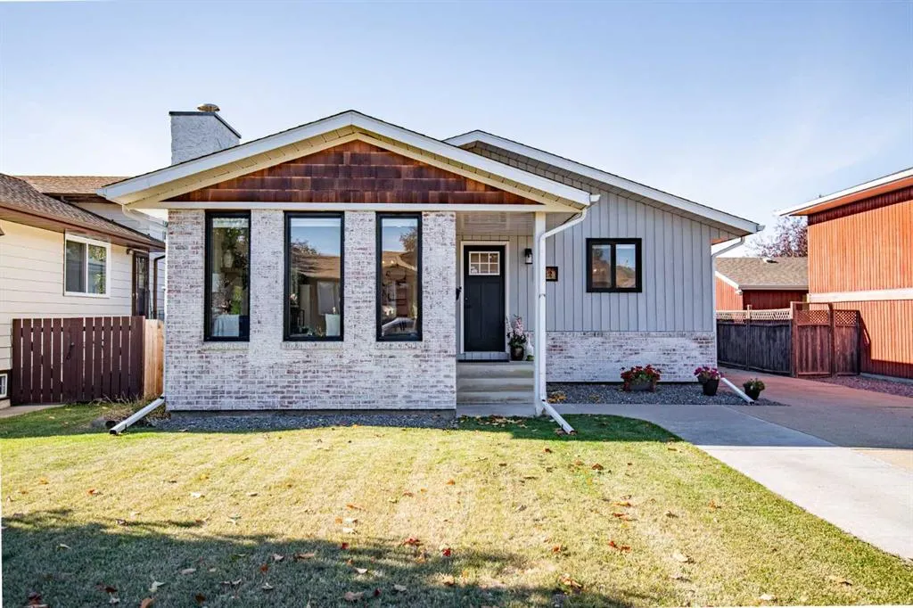 112 Carroll Crescent