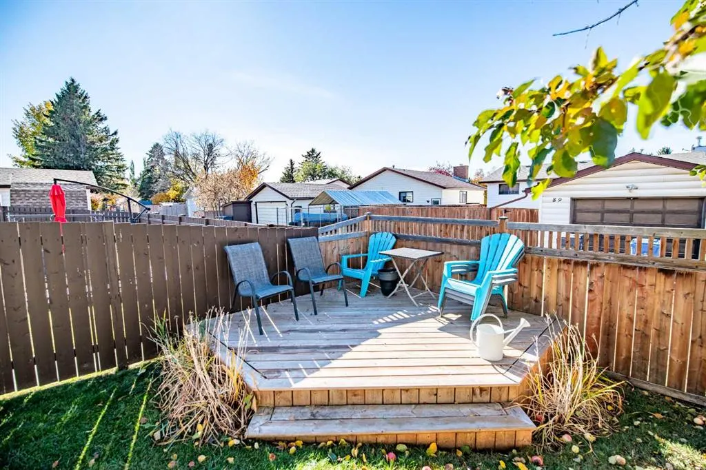 112 Carroll Crescent