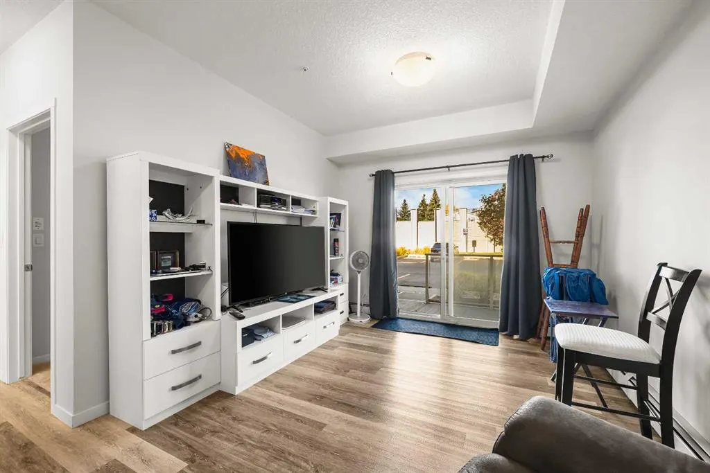 300 Harvest Hills Place NE #112