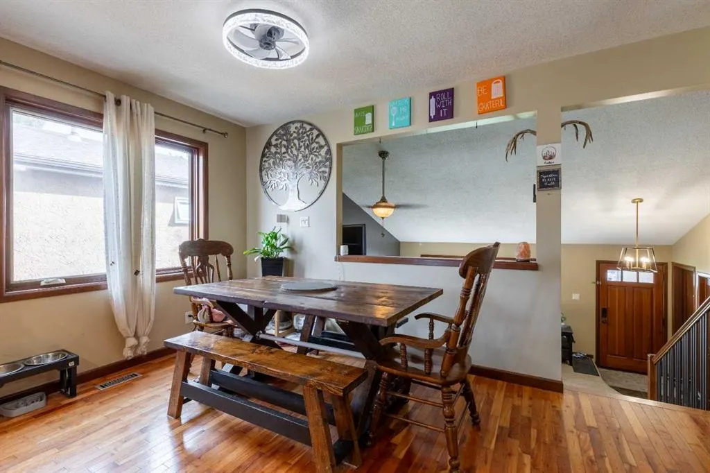 184 Lakhota Crescent W