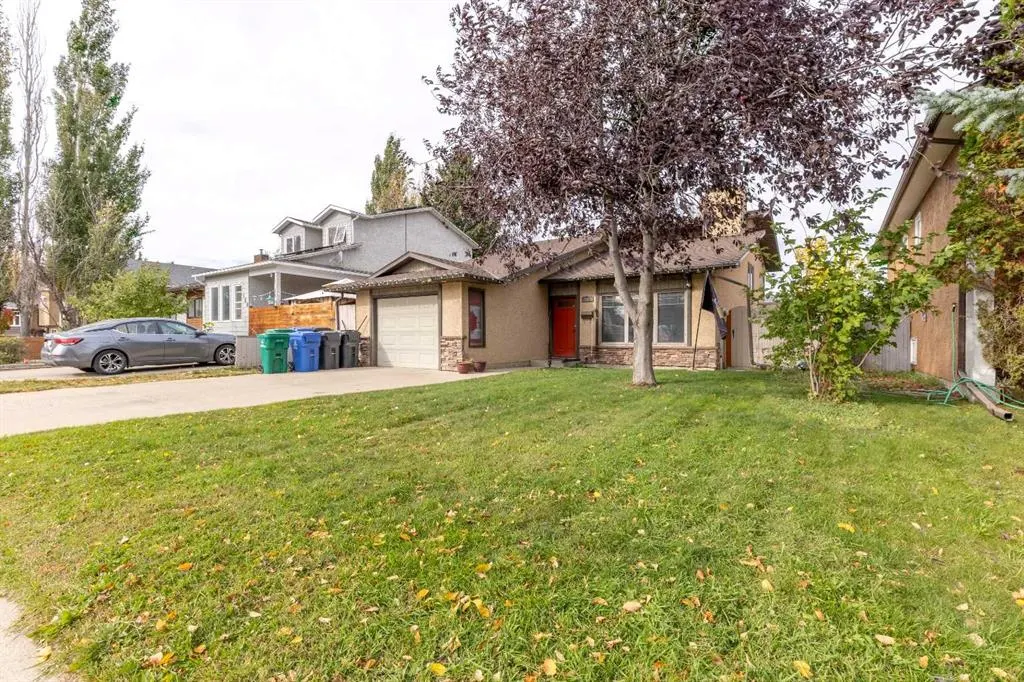 184 Lakhota Crescent W