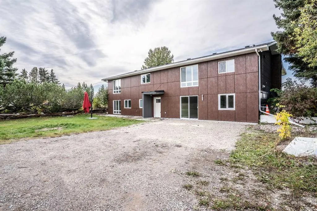 262079 Poplar Hill Drive