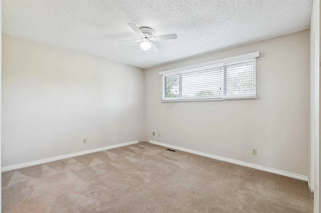 568 Strathcona Drive SW