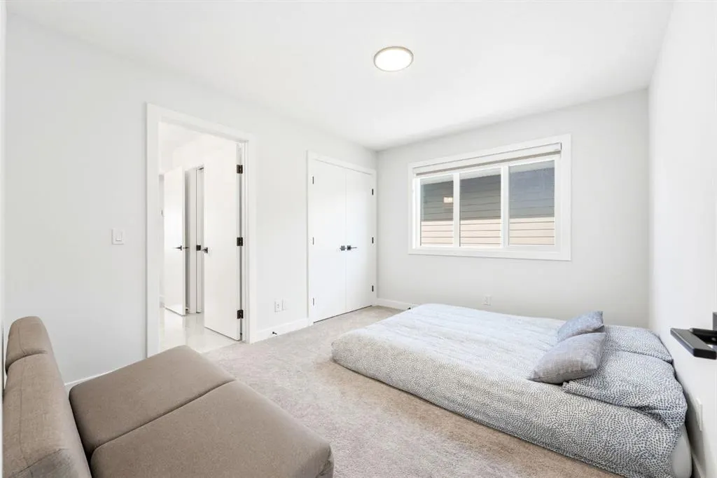 127 Grayling Road