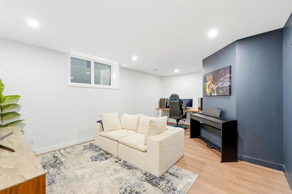127 Grayling Road