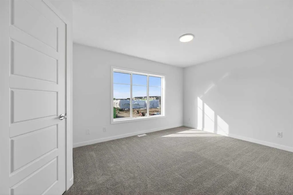 26 Creekside Avenue SW