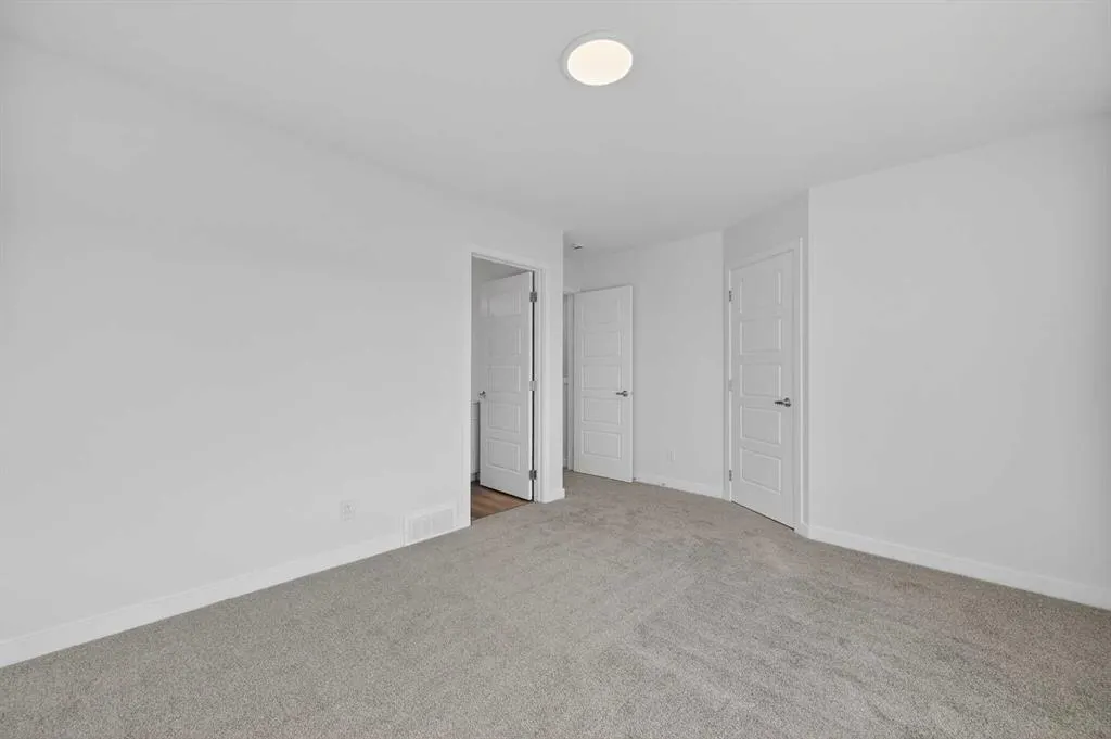 26 Creekside Avenue SW