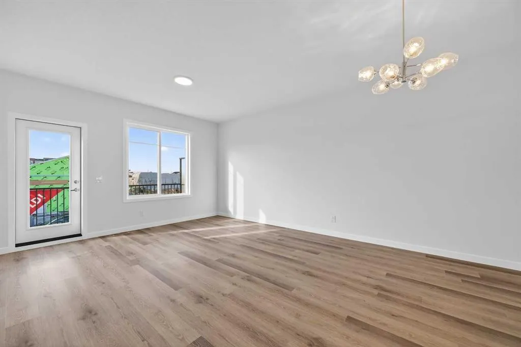 26 Creekside Avenue SW