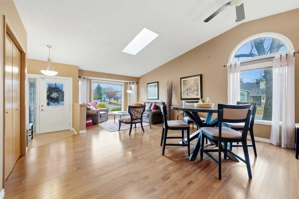 20 Sunlake Road SE