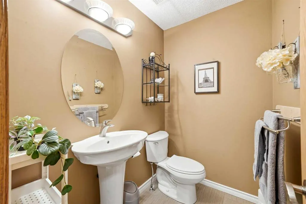 20 Sunlake Road SE