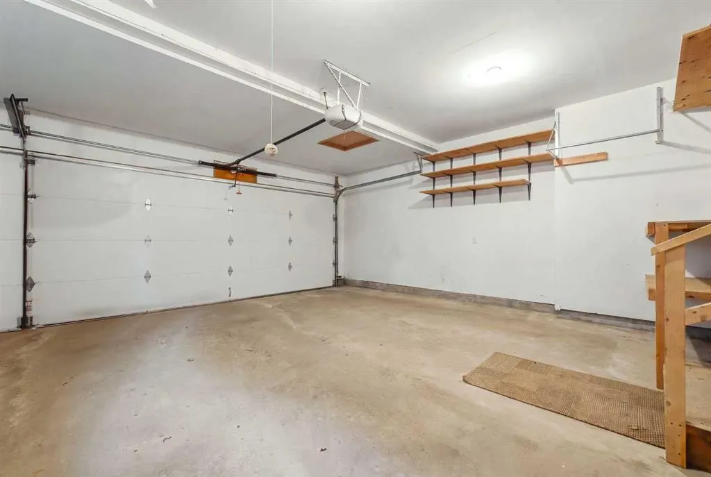 20 Sunlake Road SE