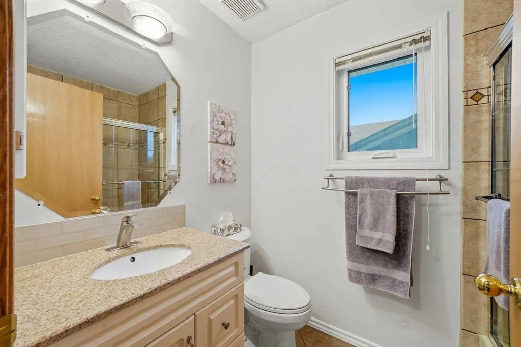 20 Sunlake Road SE