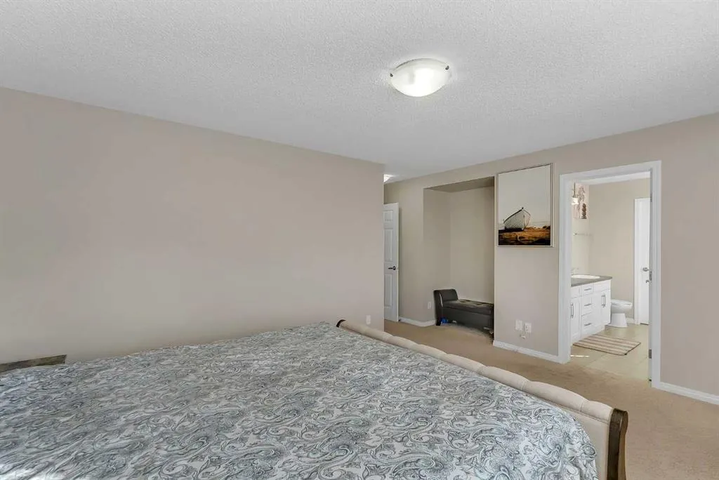 146 Windwood Grove SW