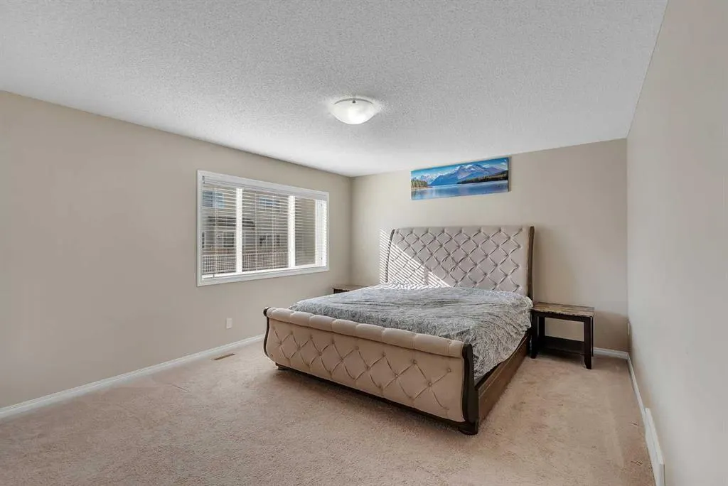 146 Windwood Grove SW