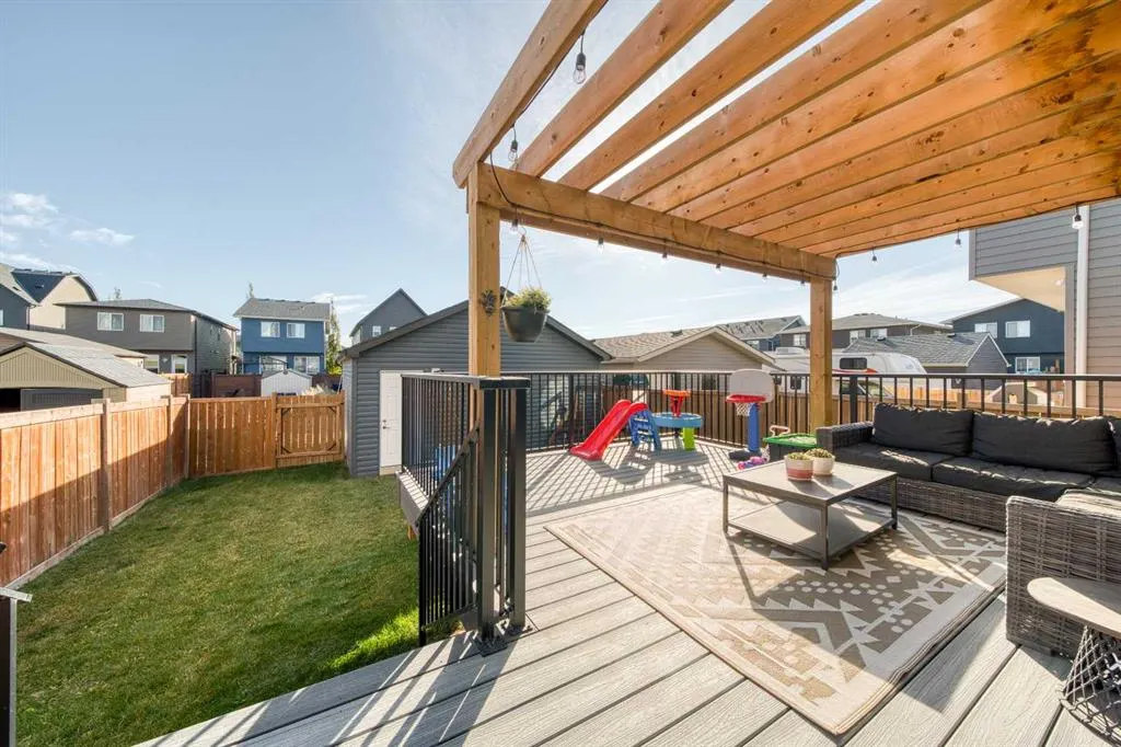 292 Chinook Gate Close SW
