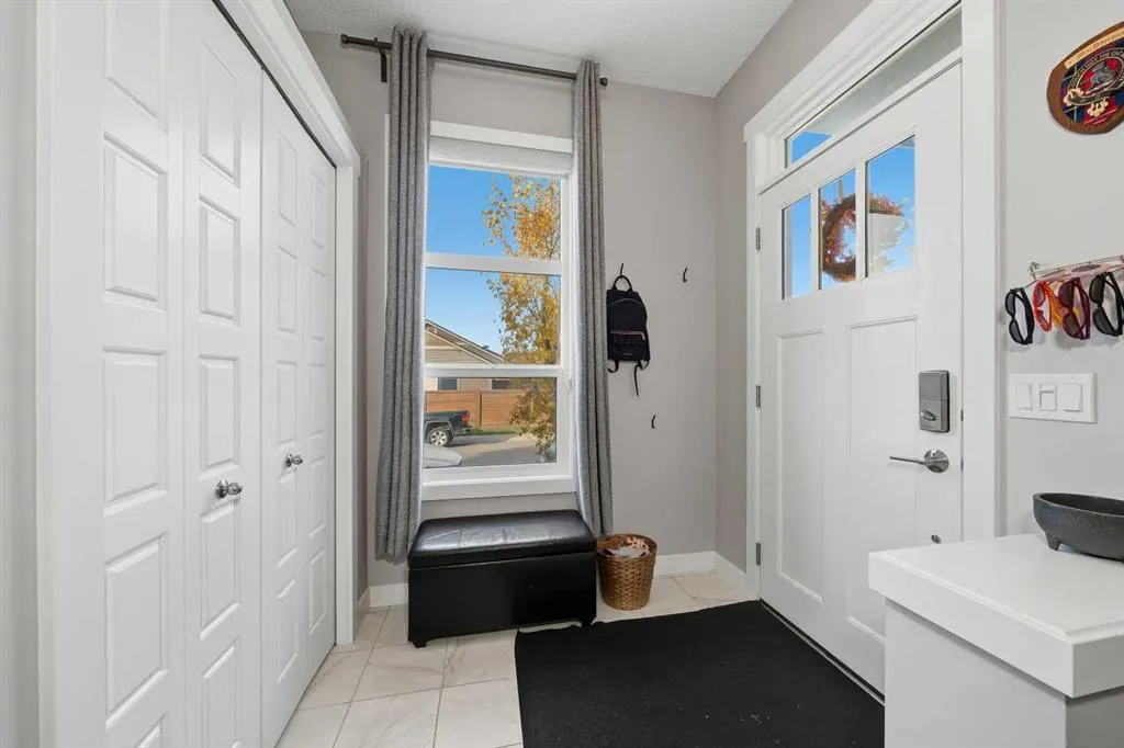 292 Chinook Gate Close SW