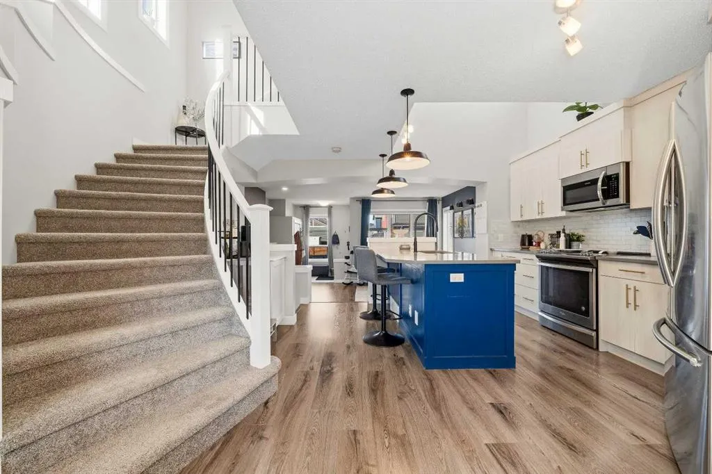 292 Chinook Gate Close SW