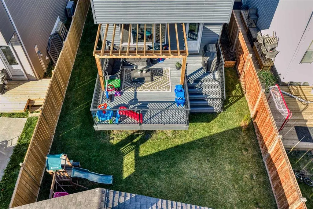 292 Chinook Gate Close SW