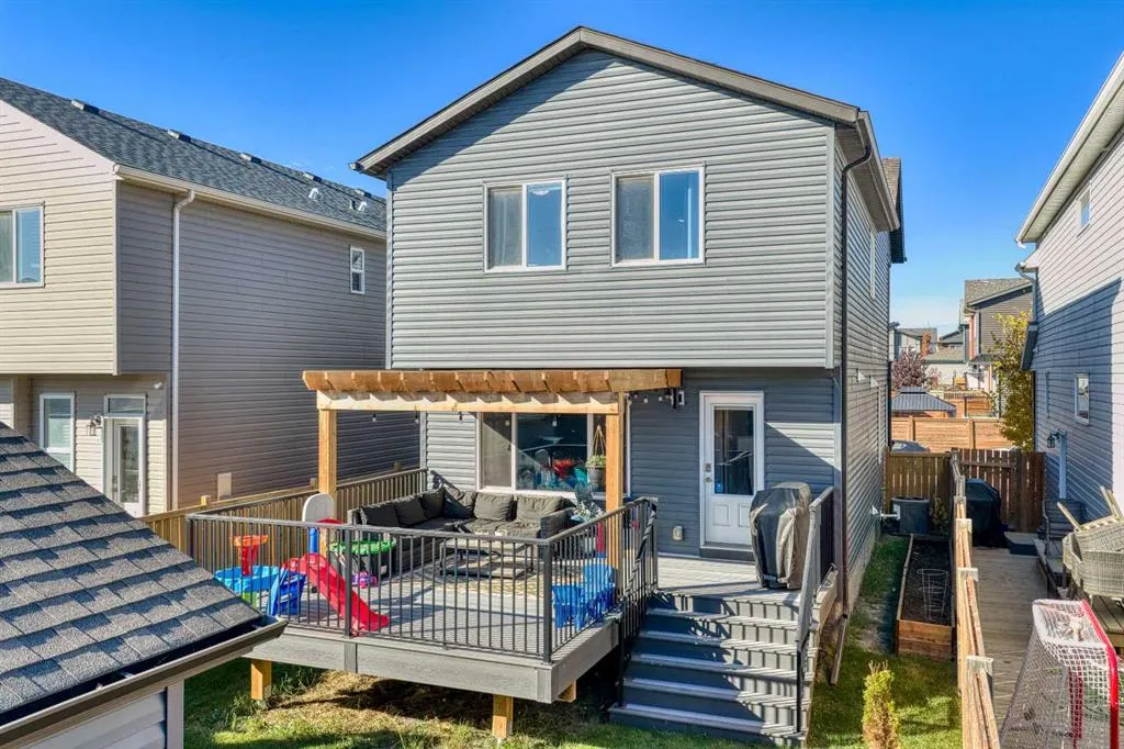 292 Chinook Gate Close SW