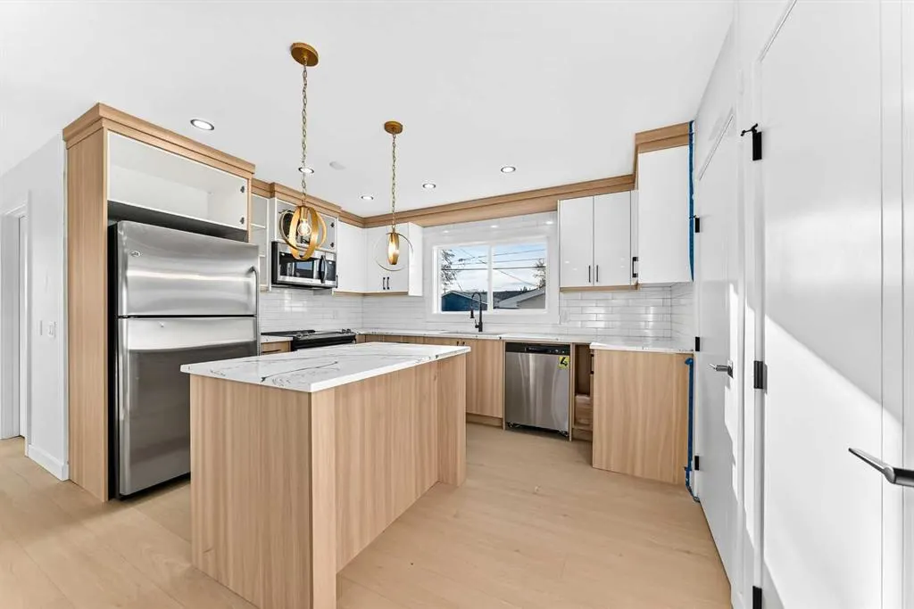 911 Penmeadows Road SE