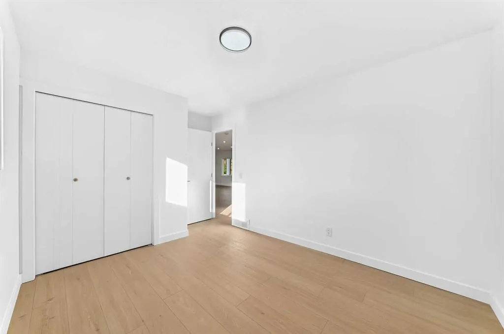 911 Penmeadows Road SE
