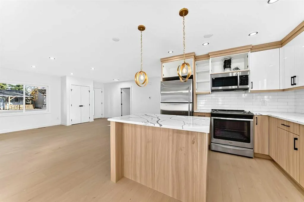 911 Penmeadows Road SE